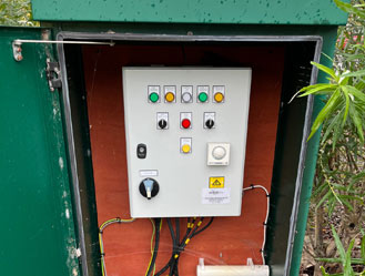 New sewage pump control box installed by Jet and Drain, ensuring reliable operation and efficient sewage flow management.